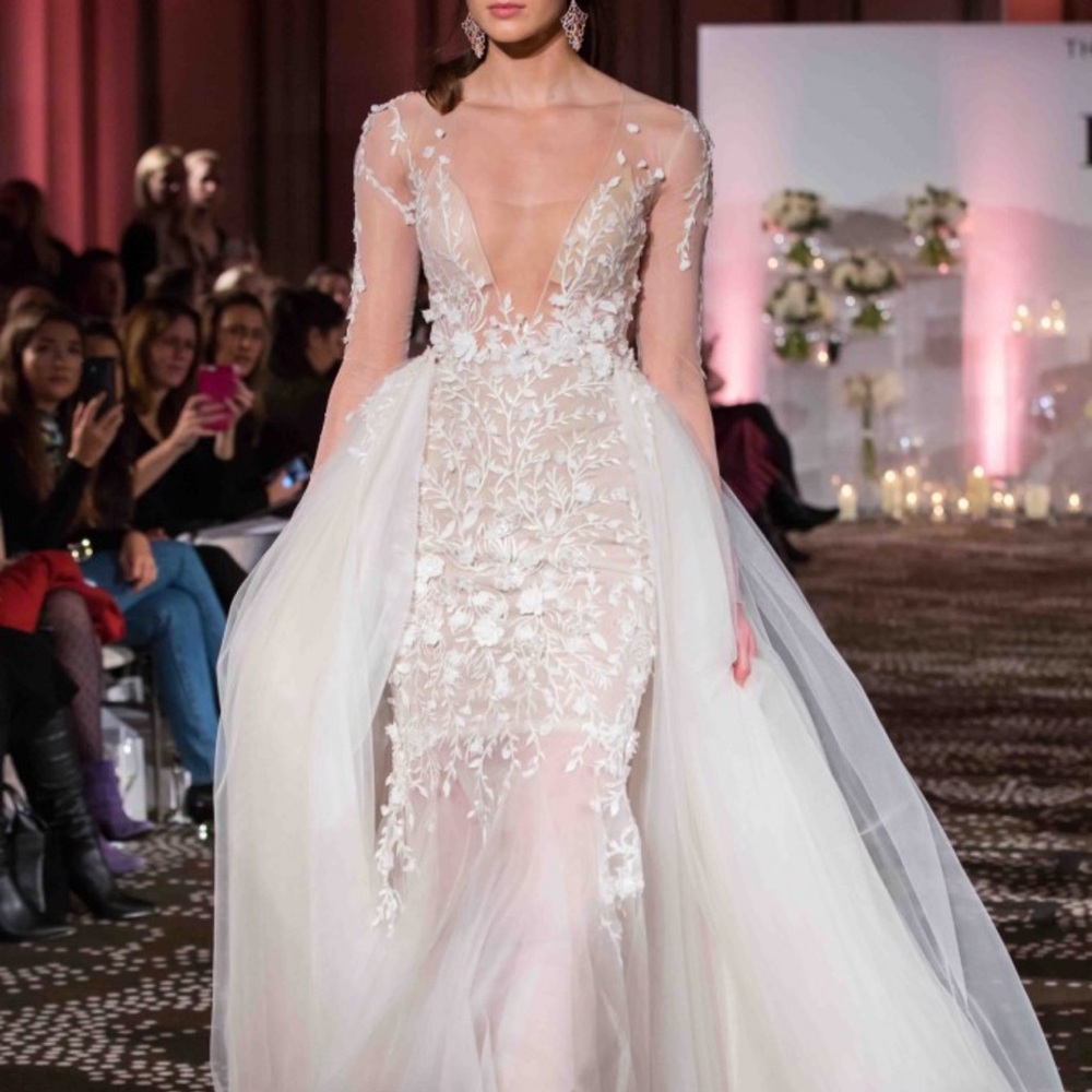 Berta Bridal 18-116 Overskirt only, gorgeous! - Picture 7 of 10